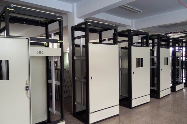 大安控制柜-3683厂家控制柜检修需要注意的